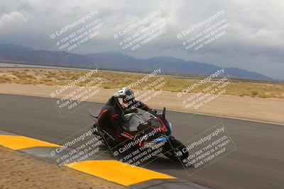 media/Sep-10-2022-SoCal Trackdays (Sat) [[a5bf35bb4a]]/Turn 9 Inside (1215pm)/